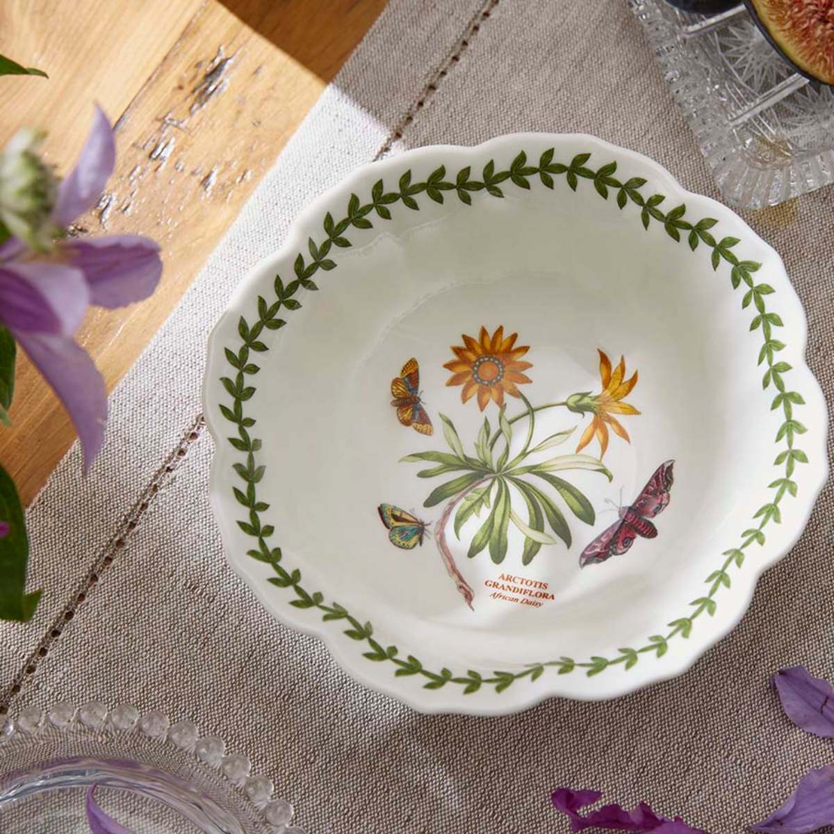 Botanic Garden Lotus Blossom , 6" Bowl, African Daisy image number null